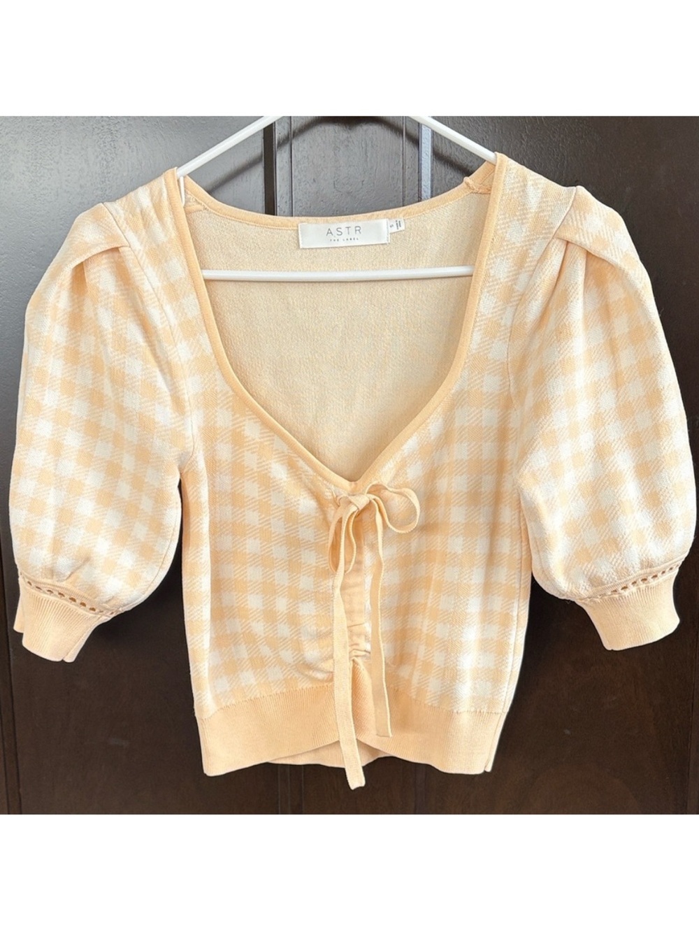 EUC ASTR the Label Skipper Apricot
Gingham Sweater Size Small